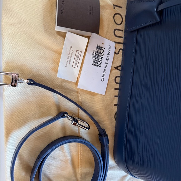 SOLD Mint condition Louis Vuitton Alma PM Indigo Epi - Picture 4 of 4